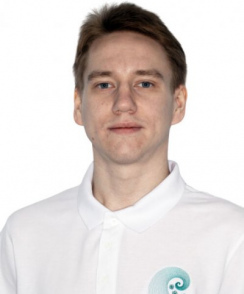 Макаров Никита Николаевич стоматолог