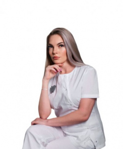 Гнедобор Анна Евгеньевна стоматолог