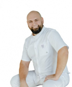 Лазарев Максим Сергеевич стоматолог